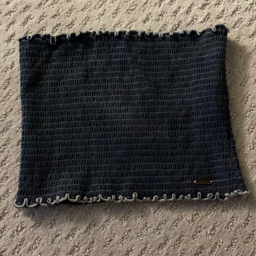 Hollister black crop top
